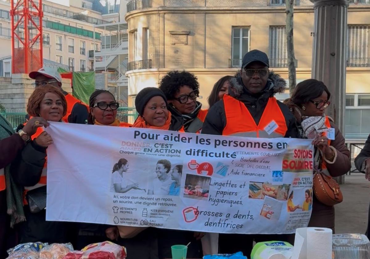 L'équipe de bénévoles EVA lors d'une action solidaire